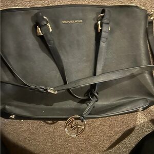 Michael Kors Black Shoulder Bag Sleek Structured Design